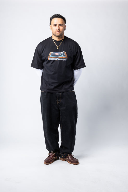 BLACK REWIND BOX TEE